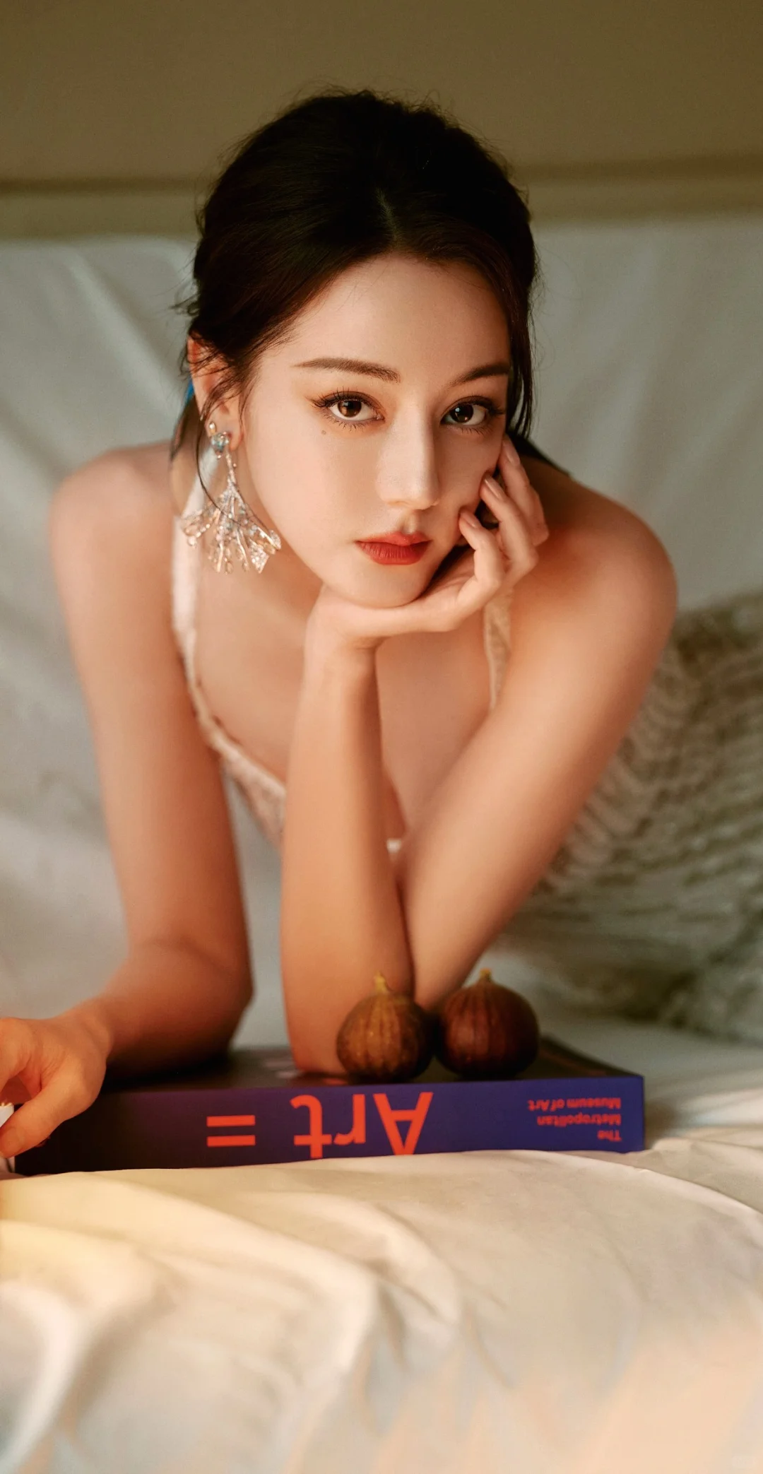 迪丽热巴的脸像建模一样美绝了😱