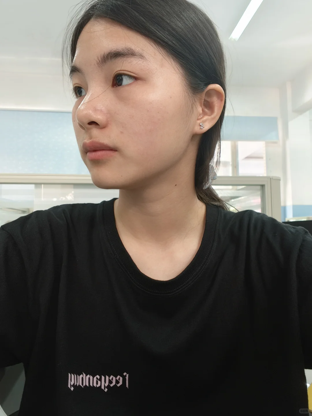 素颜长这样为什么生活中经常被叫美女