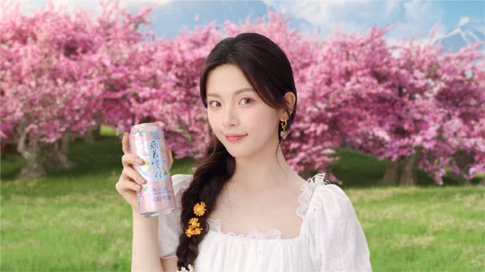 她真的是好美的一张脸