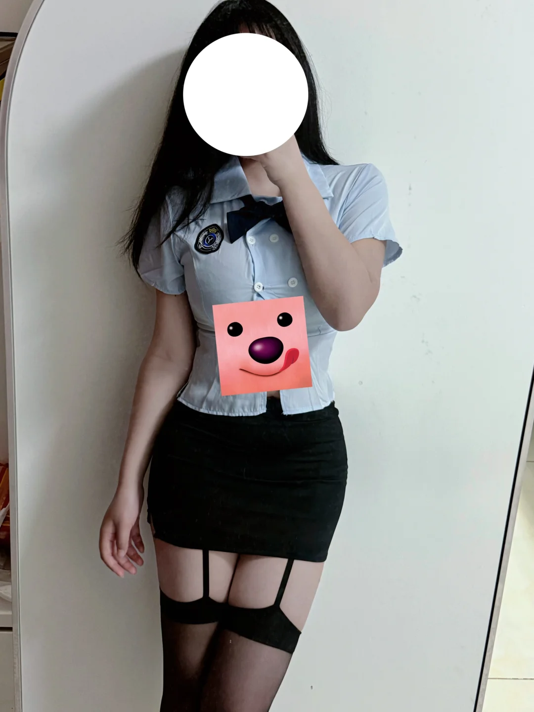 左滑帮我上身！制服辣妹在线营业～