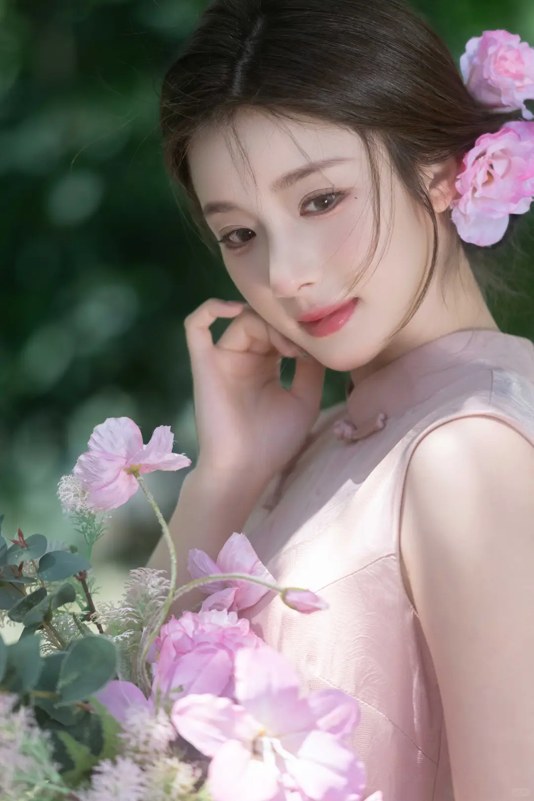 明媚又娇俏🌷从民国画卷中款款走来的大小姐