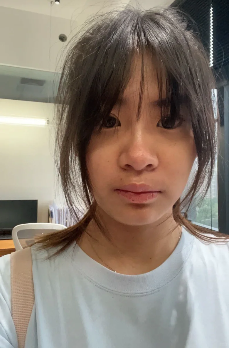 好丑。。。