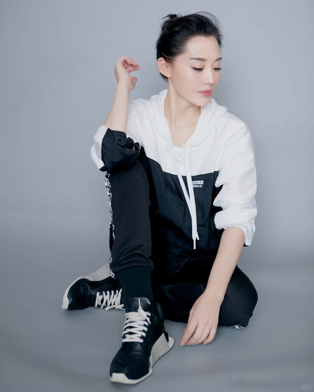 许晴女神，妩媚兼具优雅的性张力