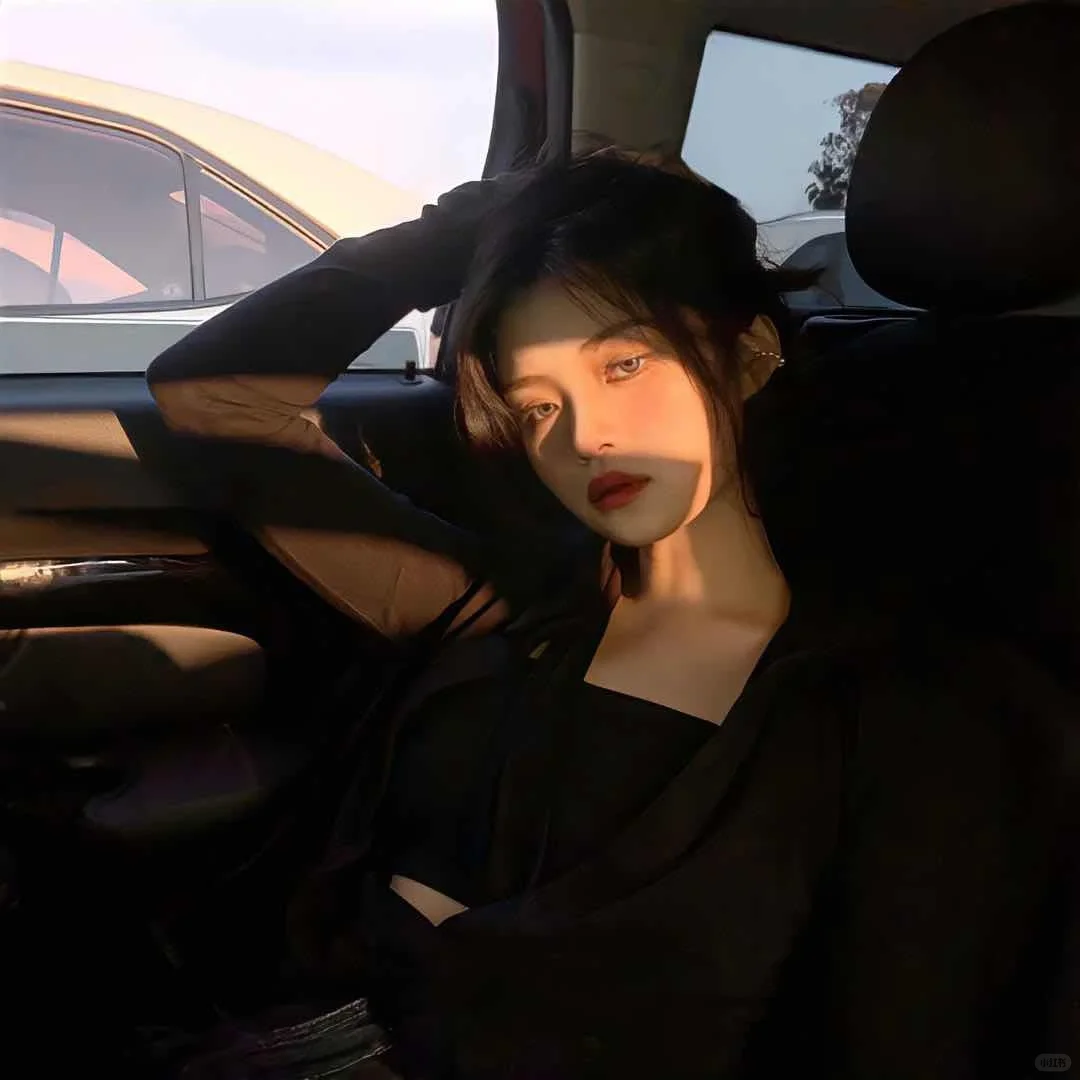#暗黑系头像女