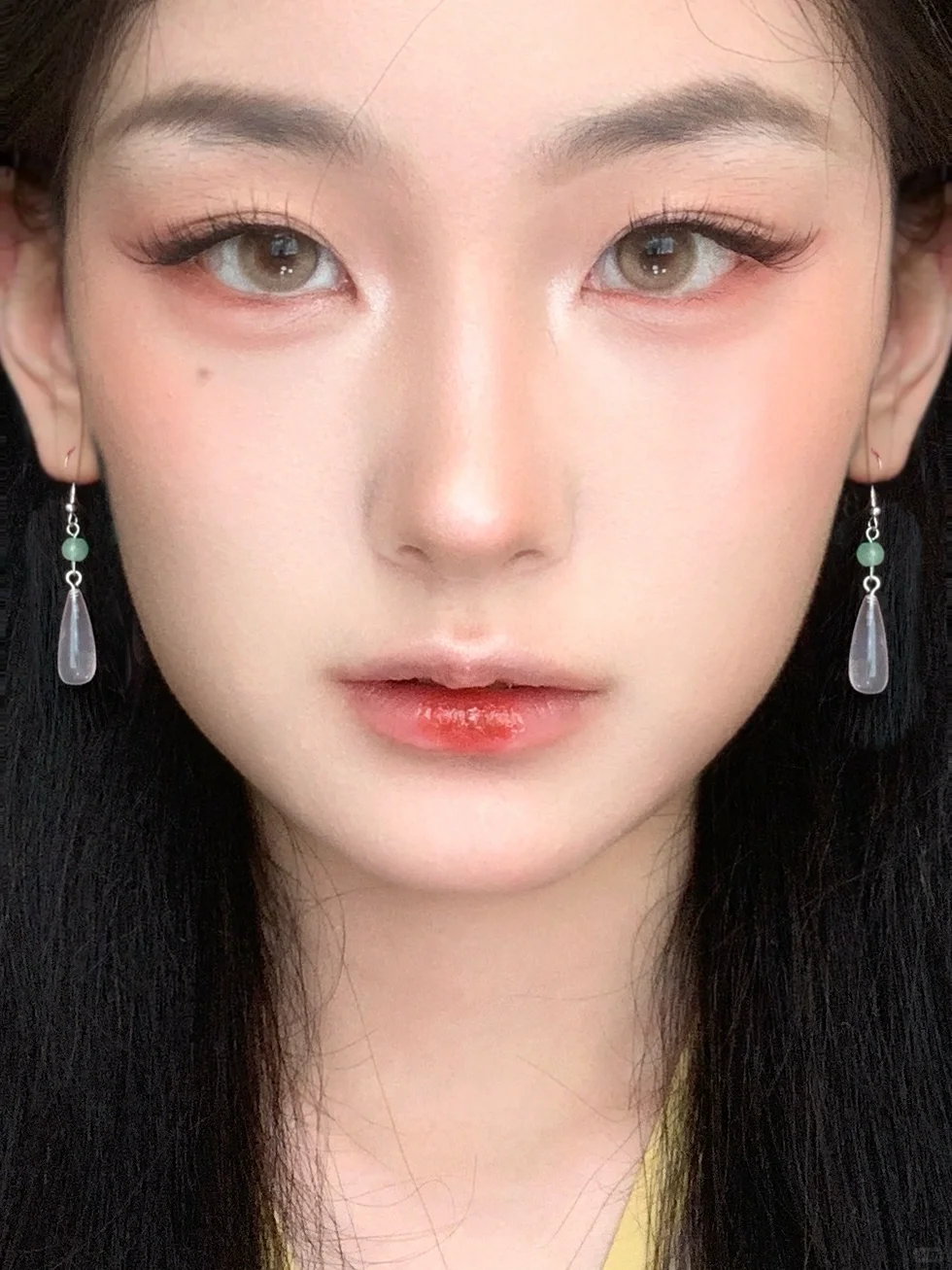 淡极生艳🏮方圆脸中式白莲花清冷狐系妆