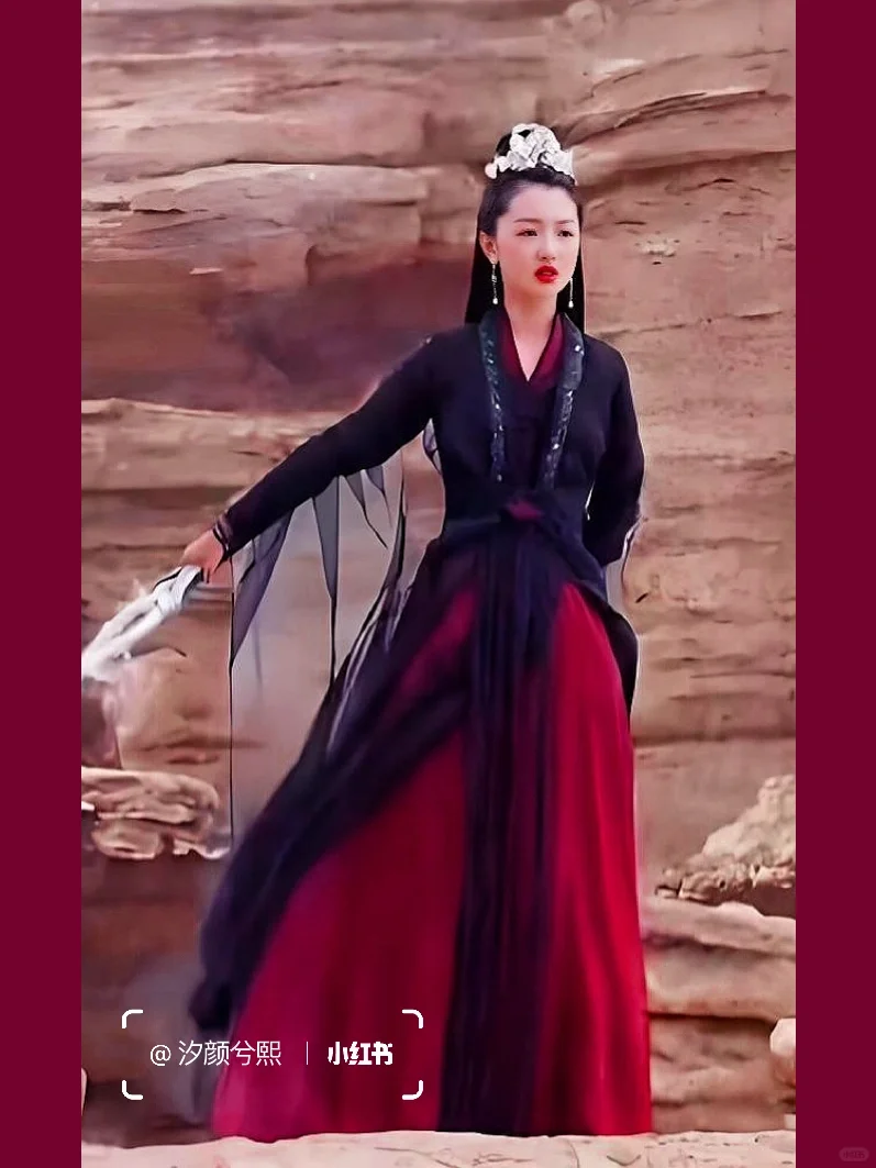 红黑配色古装