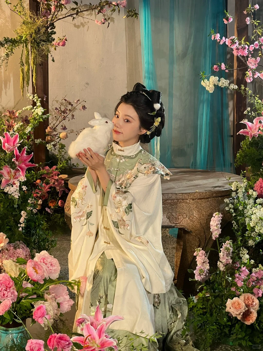 王鹤润古装