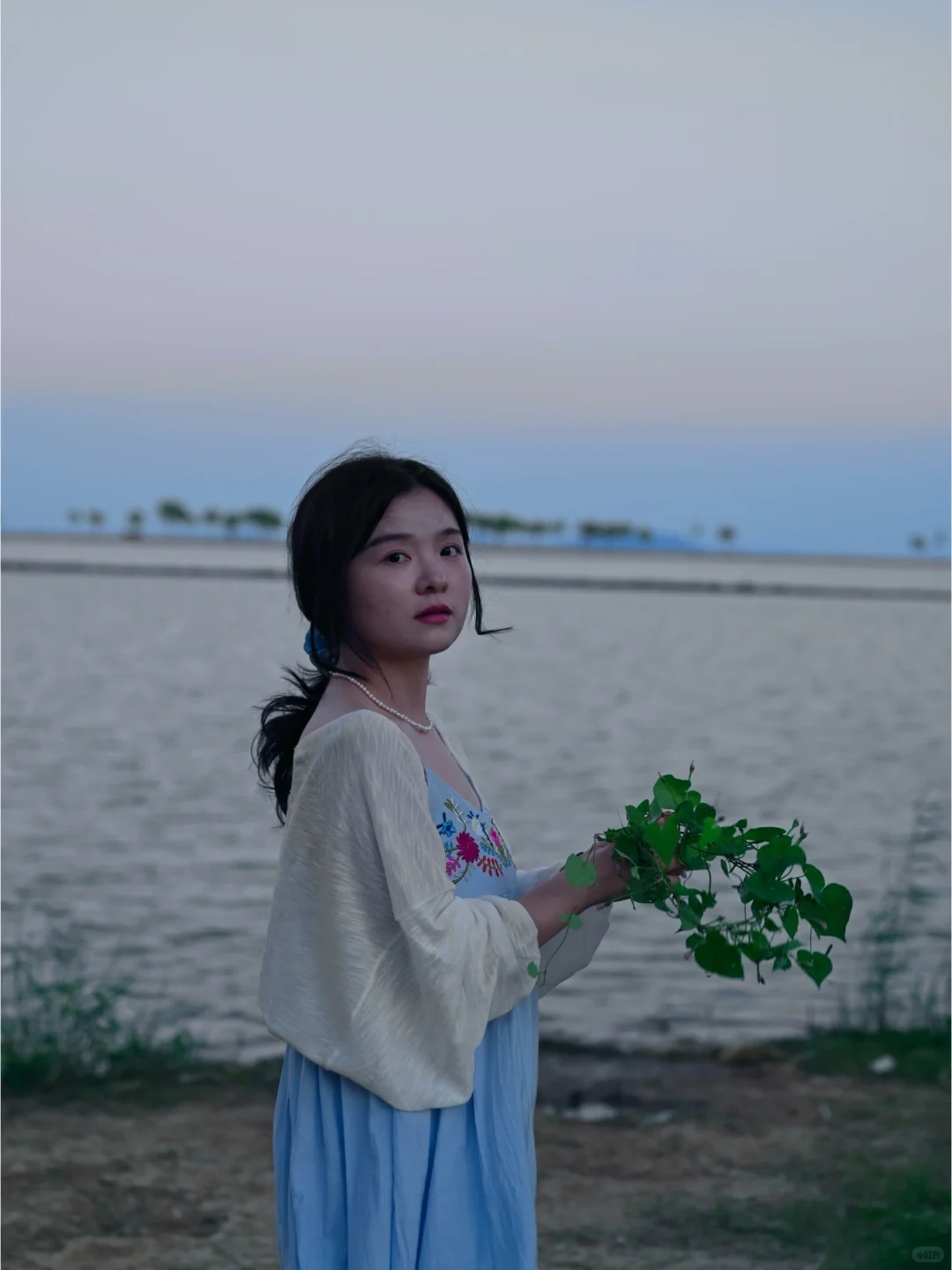 方圆脸上镜姿势17