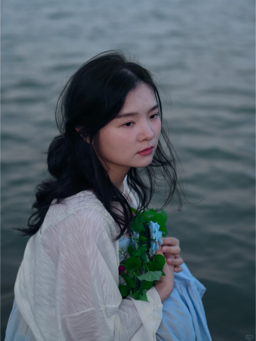 方圆脸上镜姿势17