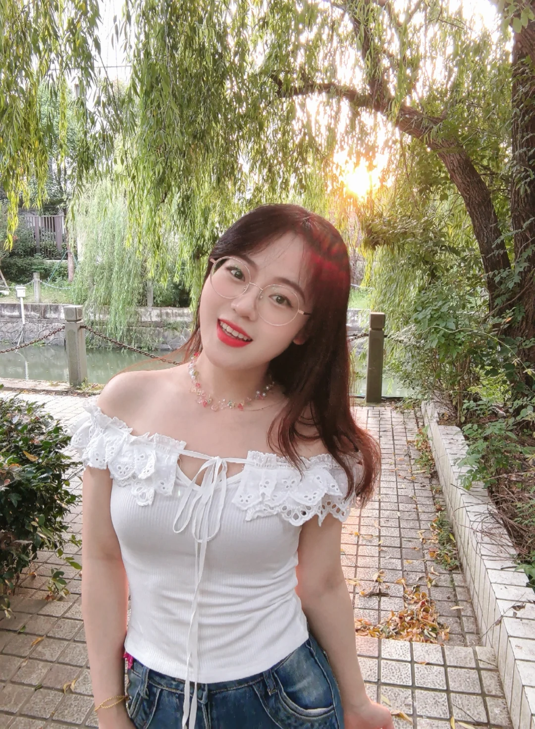 听说爱笑的女孩运气不会太差！！！