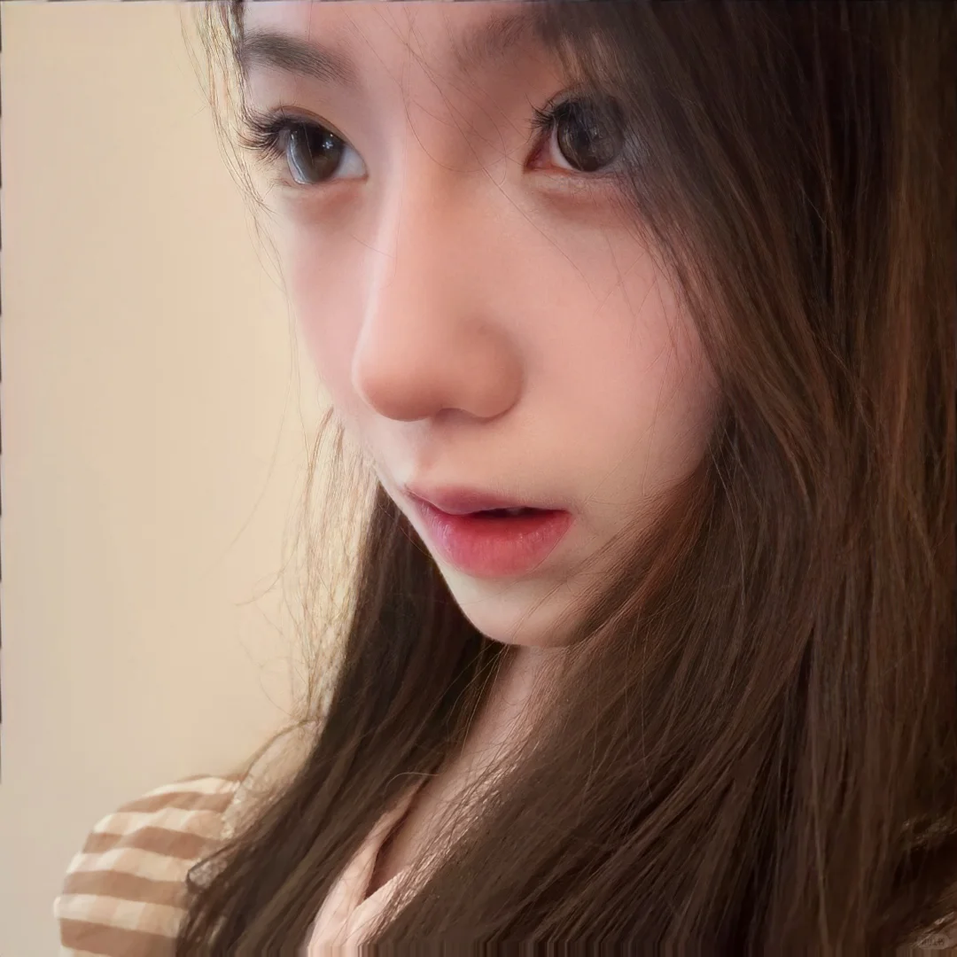 𝙒𝙚𝘾𝙝𝙖𝙩｜一眼心动的女生