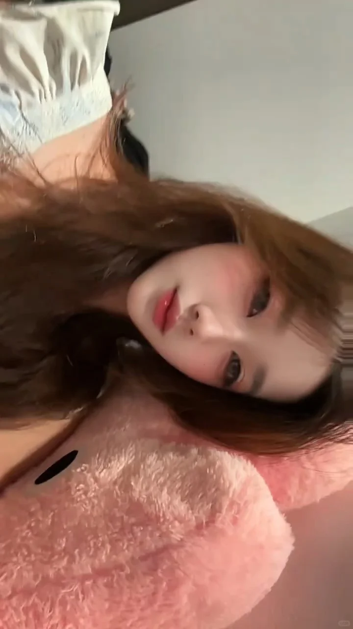 氛围感怼脸拍
