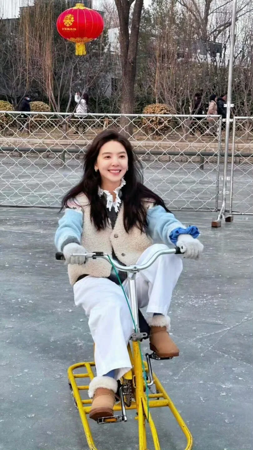 章若楠〡18张治愈可爱手机壁纸美女甜美少女