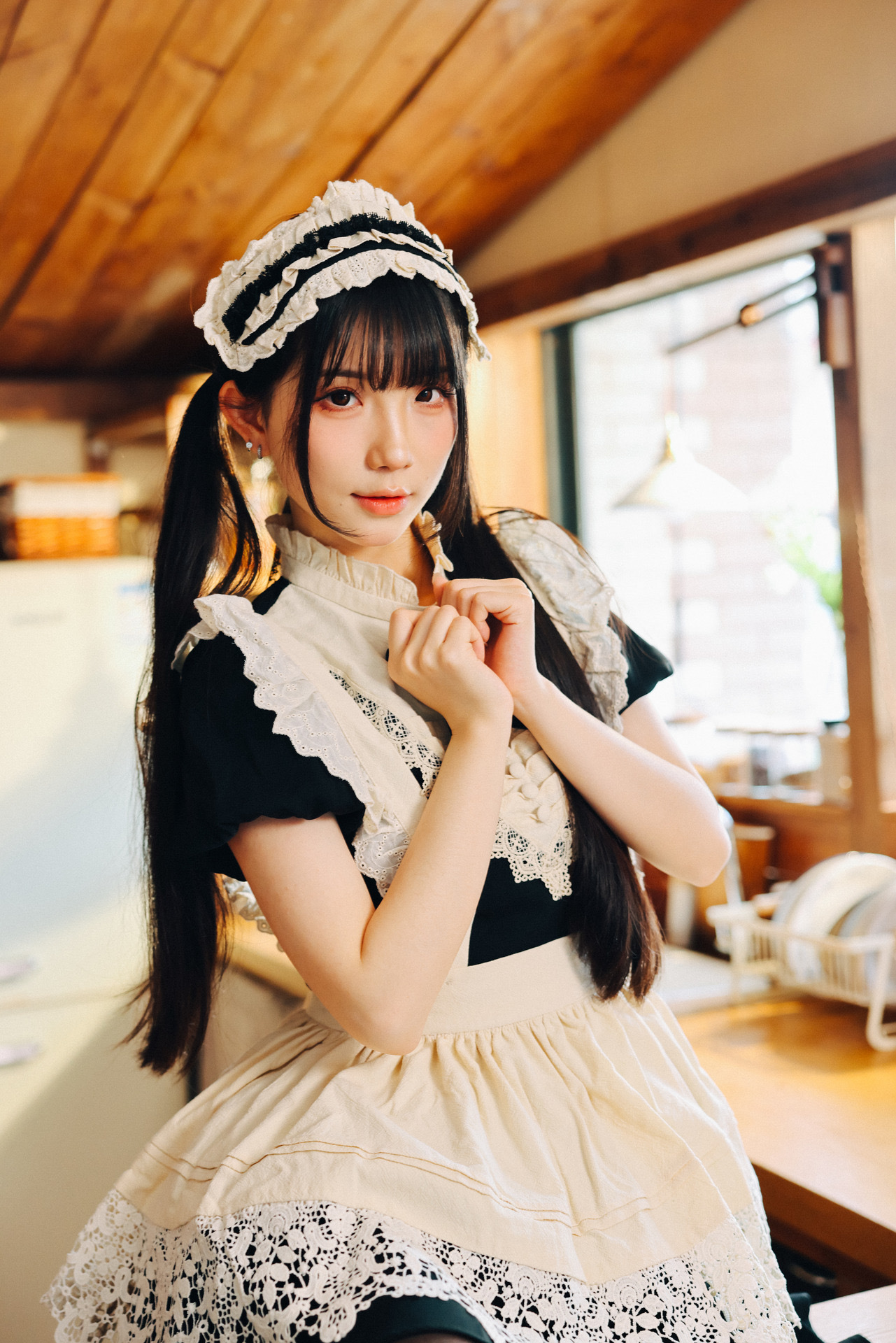 当女仆管家开始「违规」，少爷你几点回家
