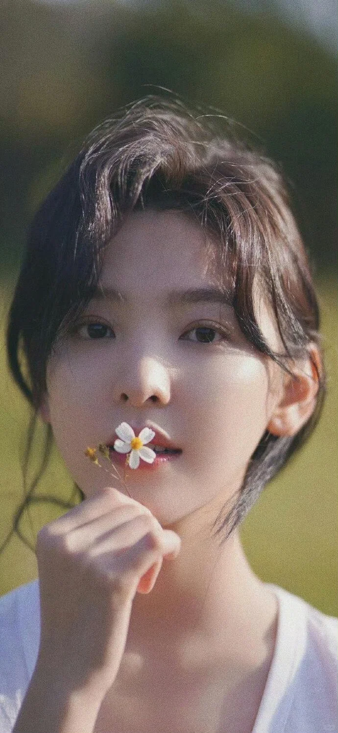 章若楠〡18张治愈可爱手机壁纸美女甜美少女