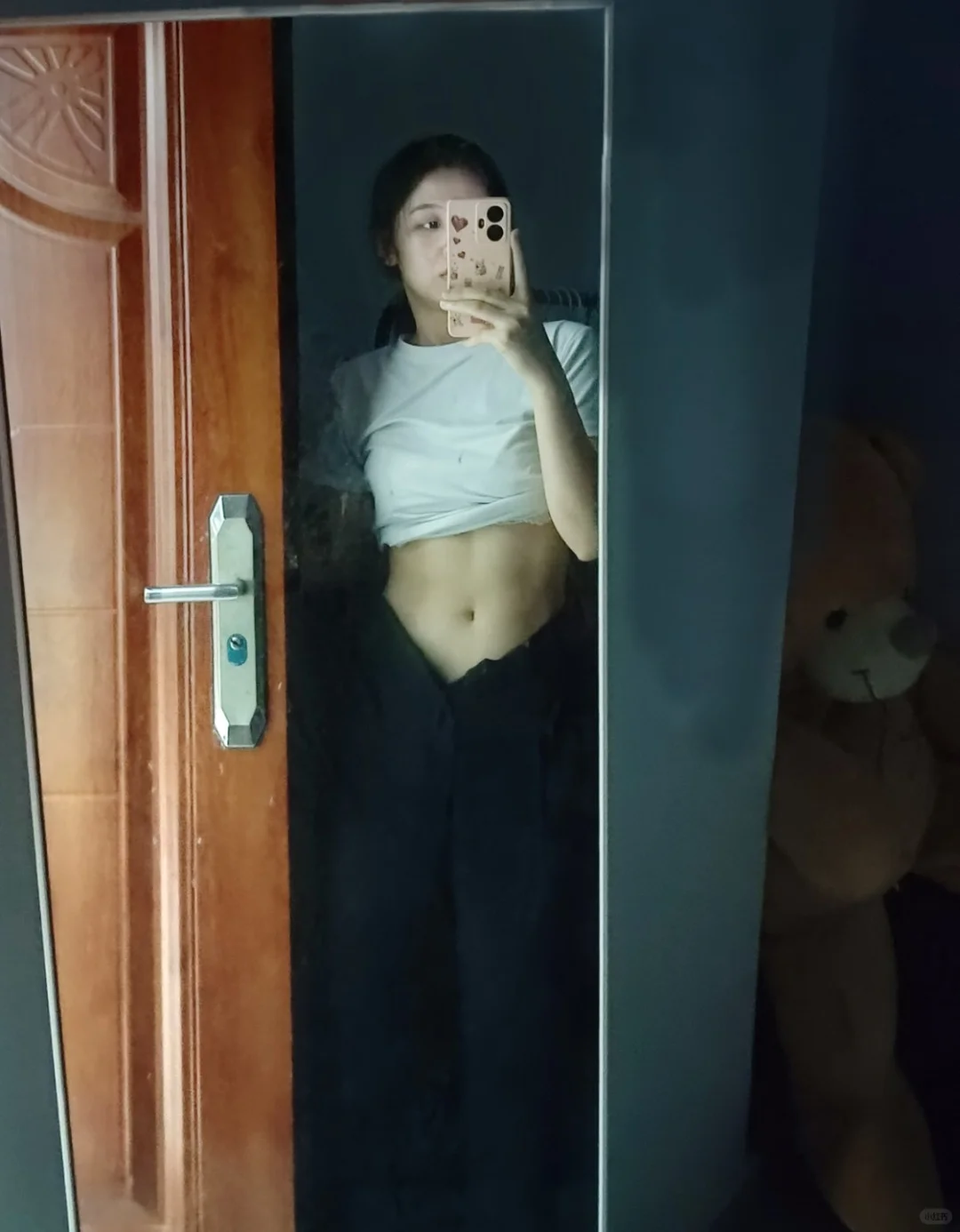存一些对镜自拍照片📸