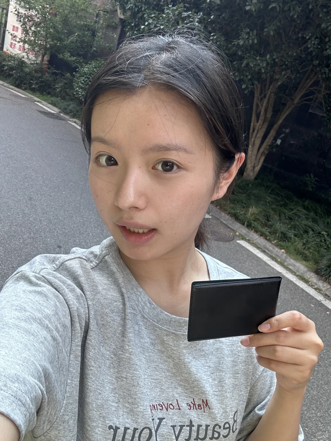 我觉得我素颜就很漂亮