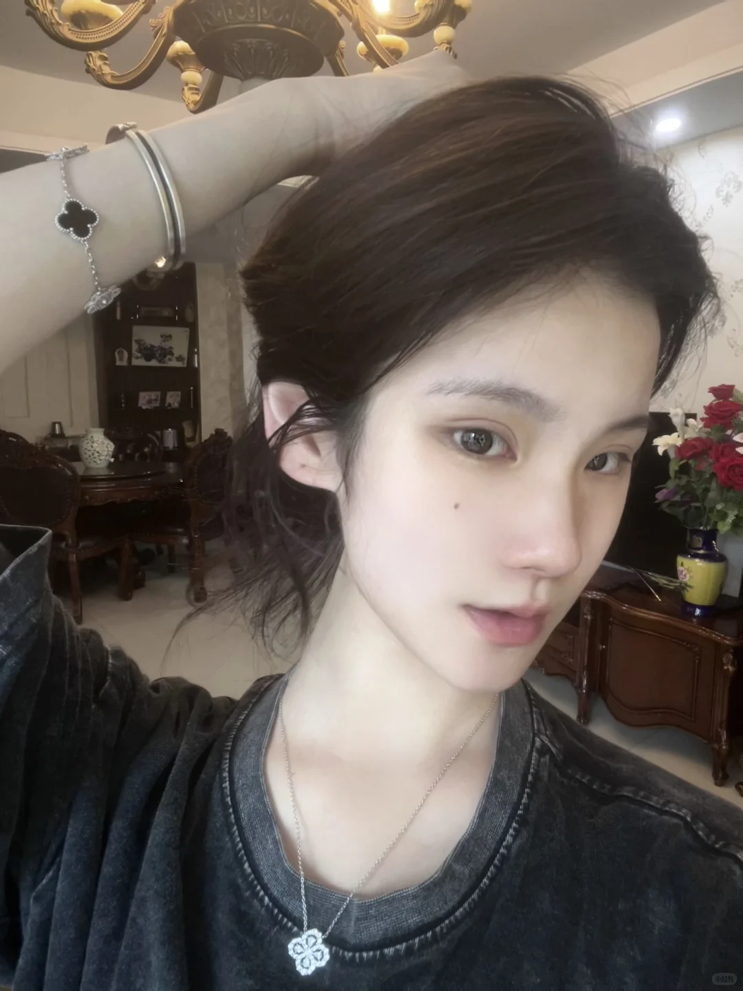 浓颜高阶美貌法则：做减法+抓重点