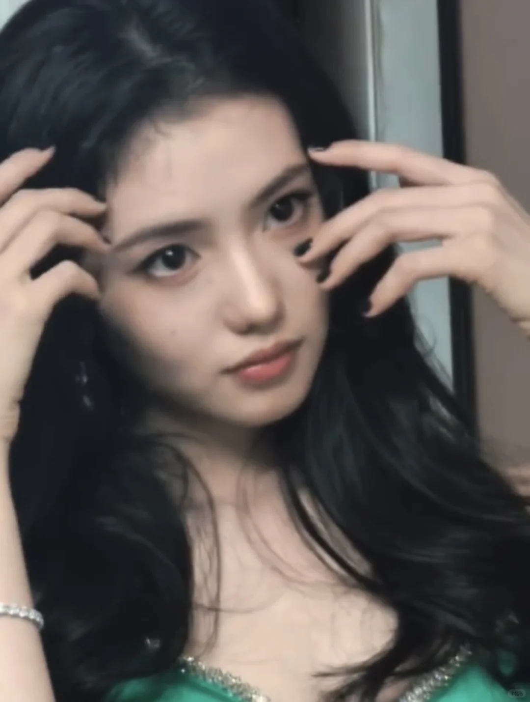 刘浩存｜无敌了这脸！🌹