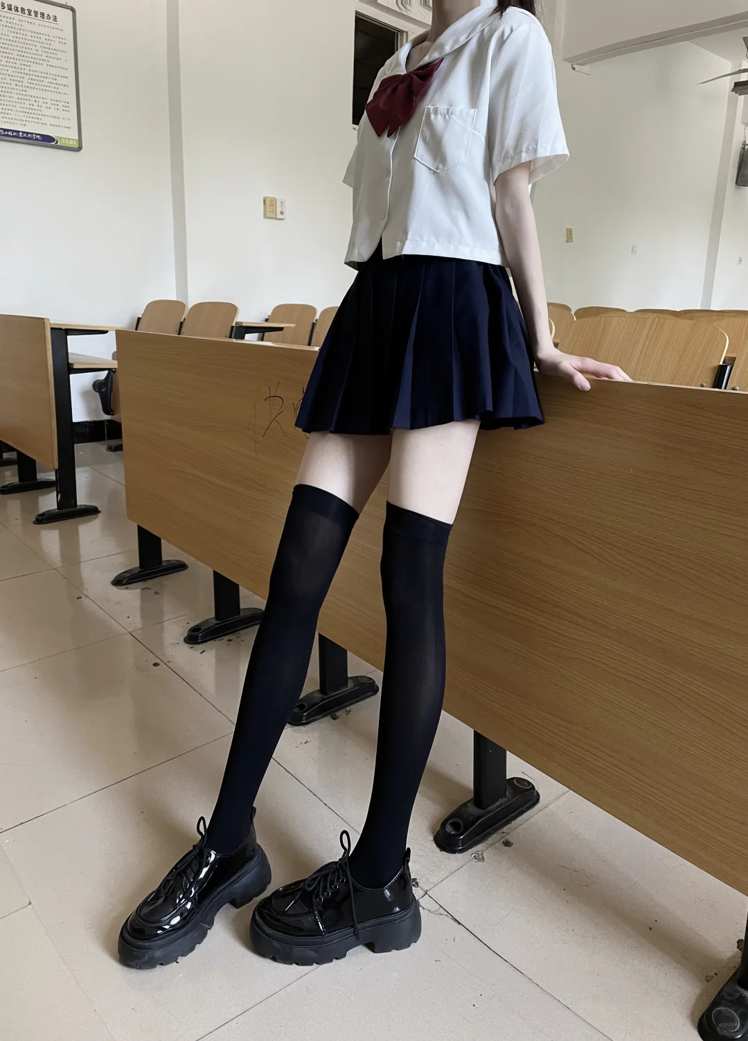 jk配过膝袜！