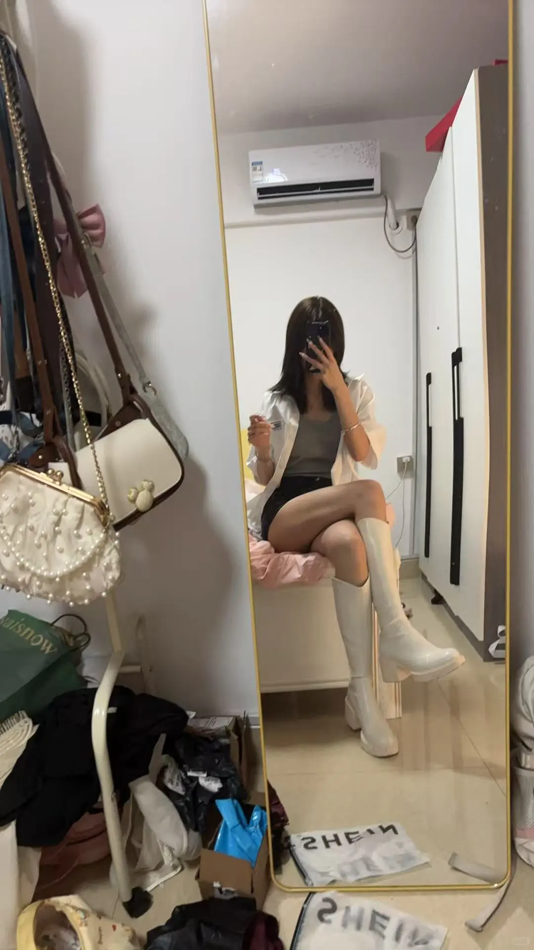 我的夏天与长靴绑定...