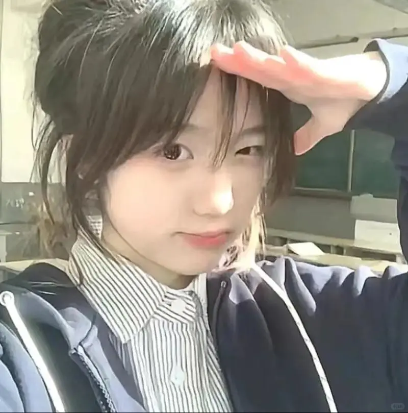 谁能拒绝一个回头率这么高的女孩