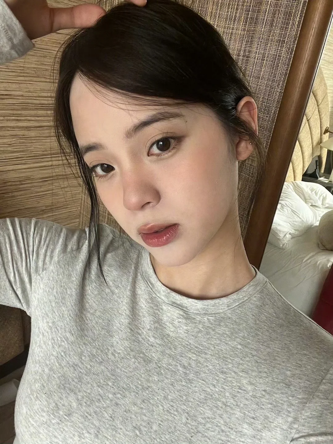 欧阳娜娜｜自拍合集🦌