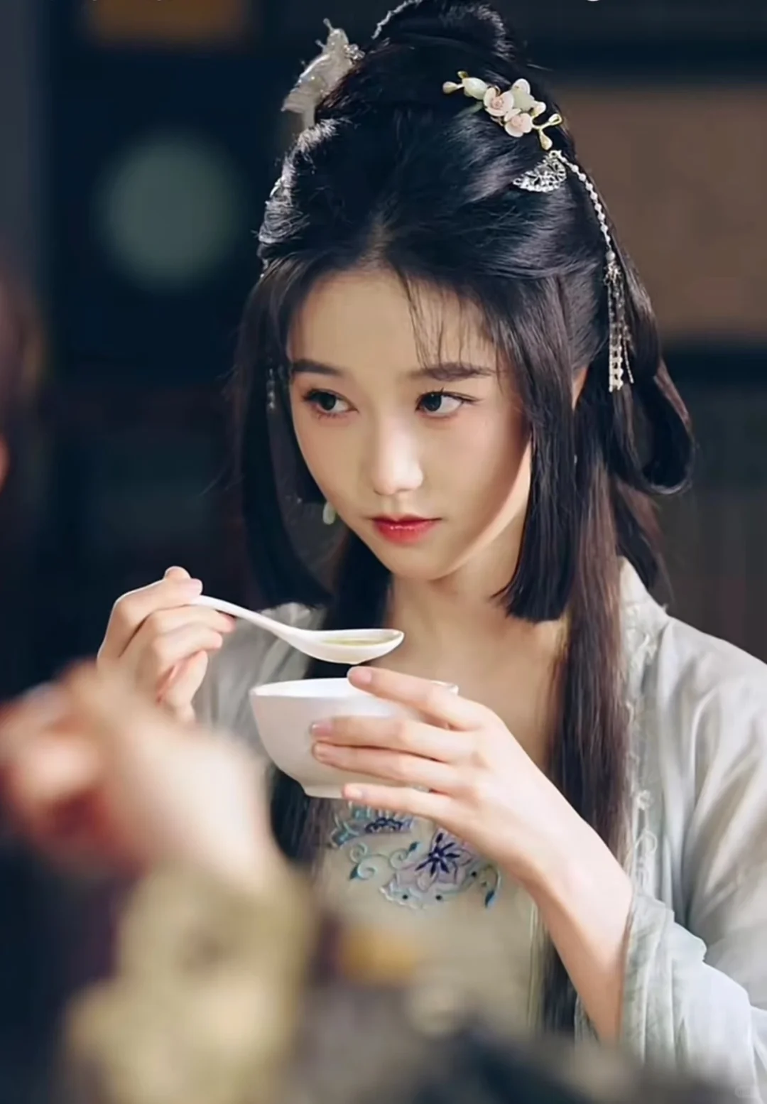 短剧女演员都这么卷了吗？