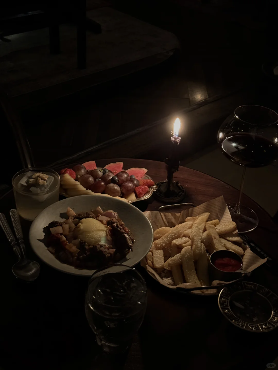 “是模糊的 也是浪漫的”🍷
