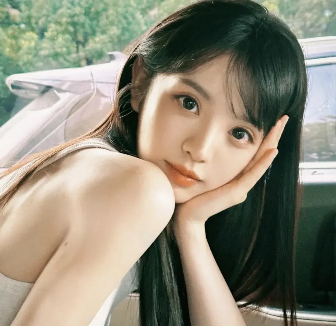 𝙒𝙚𝘾𝙝𝙖𝙩｜田曦薇可爱迷人头像