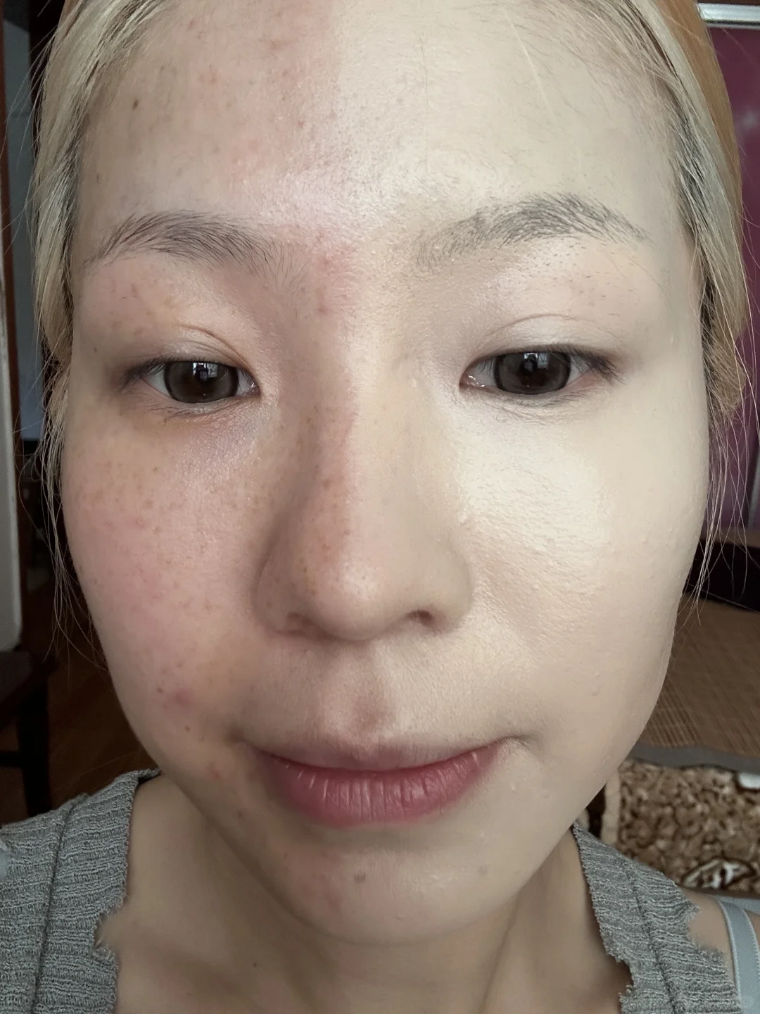 这才是普通人上完粉底液的真实妆效吧！