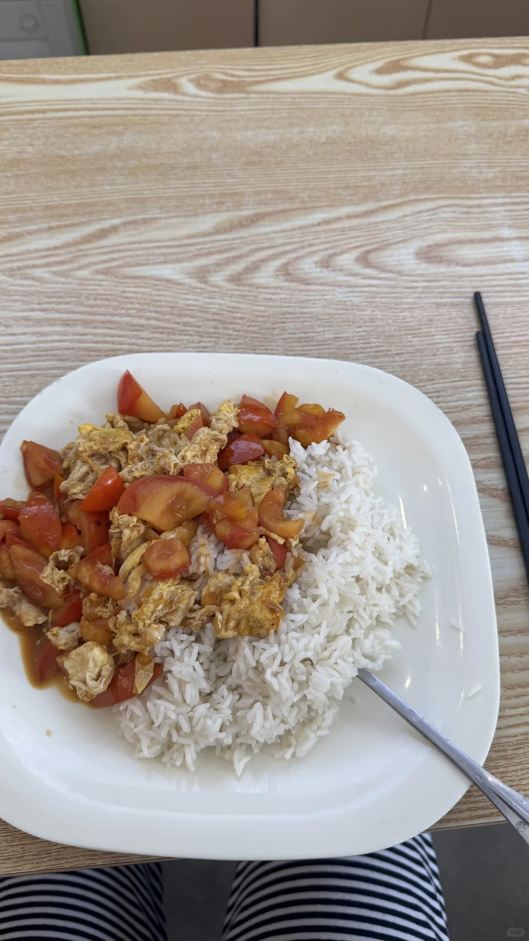 有600大卡吗 高食欲小女孩吃光 8分饱