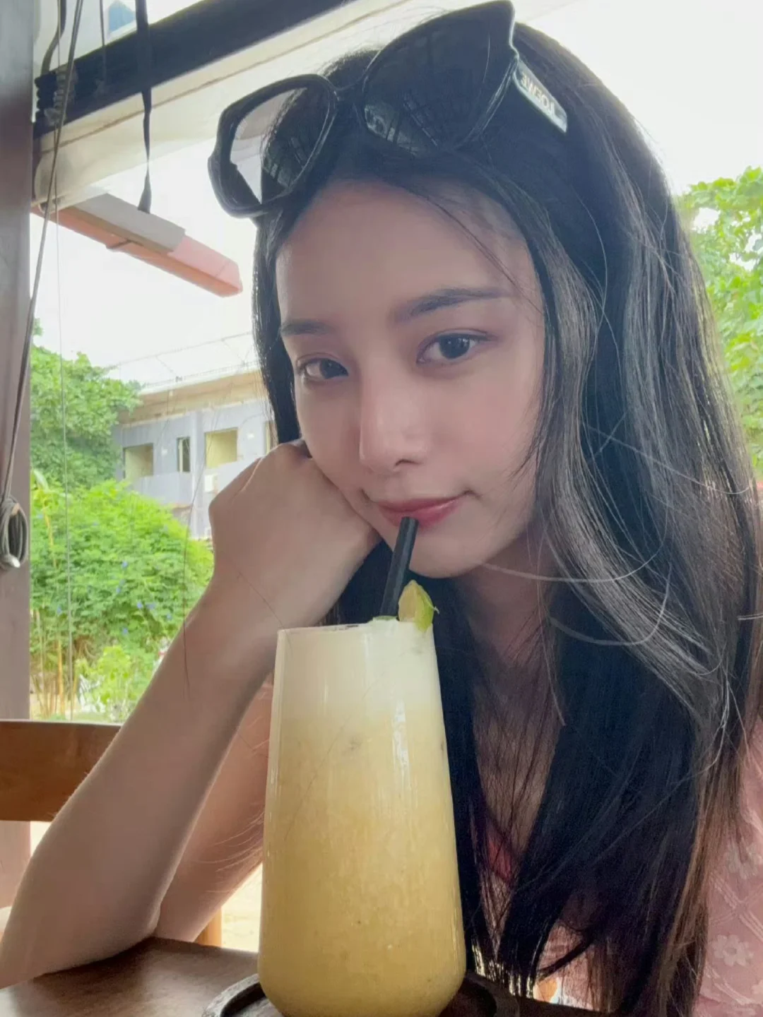徐艺洋“越素越美”
