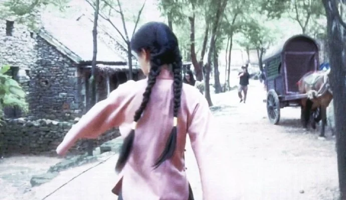 绣绣的少女时期太美了吧