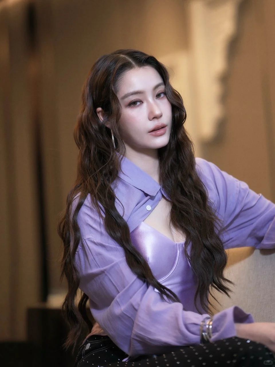 此女特长：顶着最美的脸 做最抽象的事