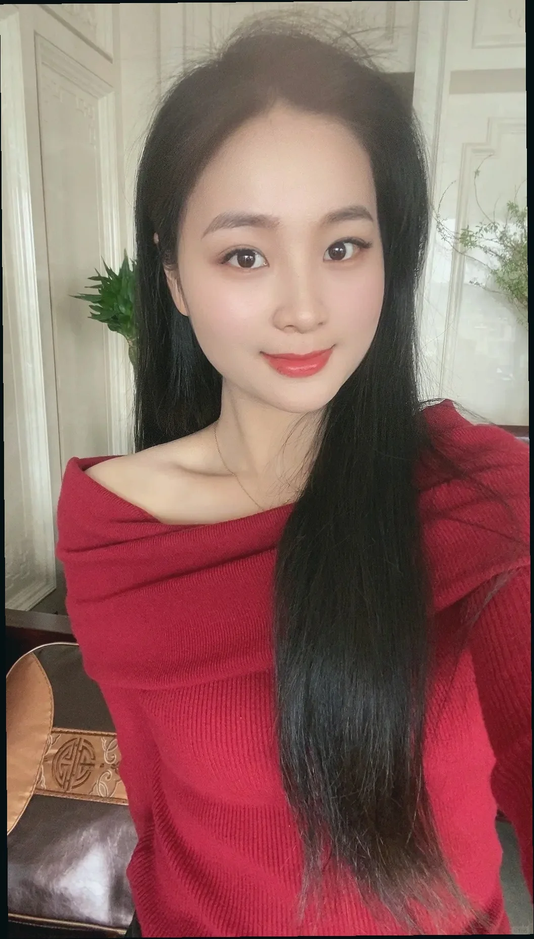今天的穿搭特别喜庆