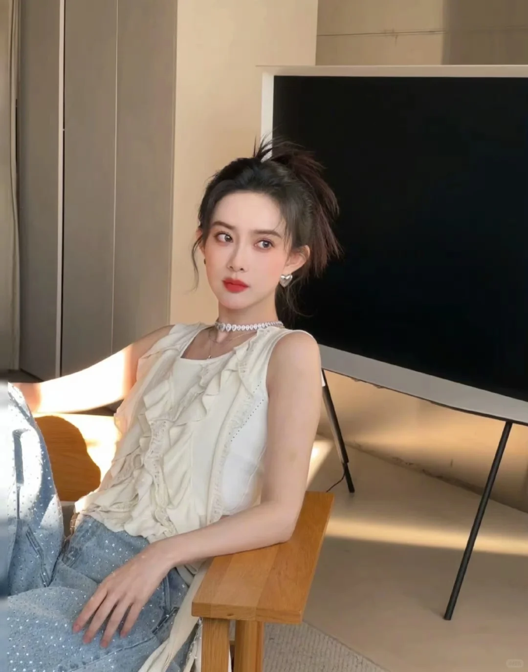 爱笑的女孩在天上飘～