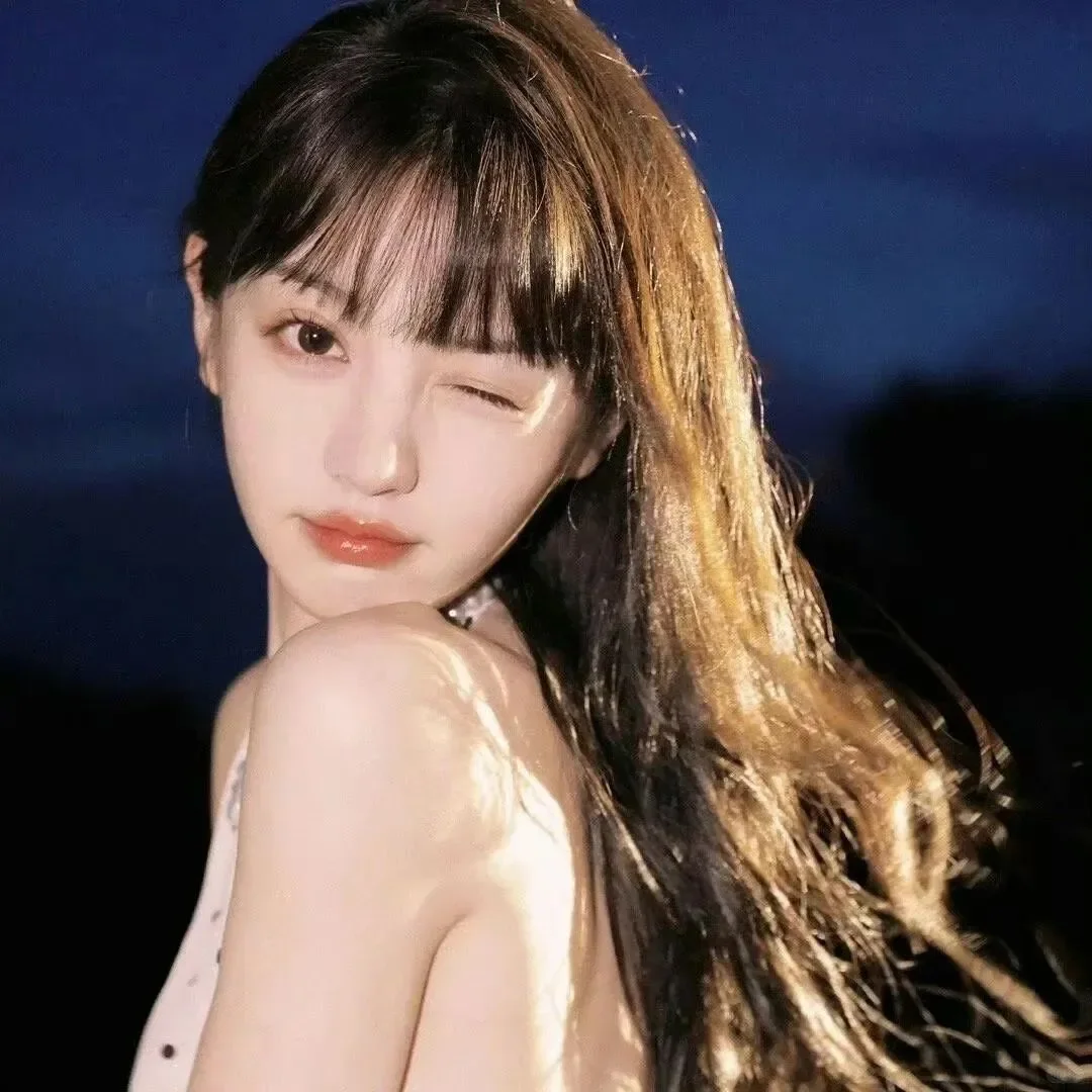 𝙒𝙚𝘾𝙝𝙖𝙩｜田曦薇可爱迷人头像