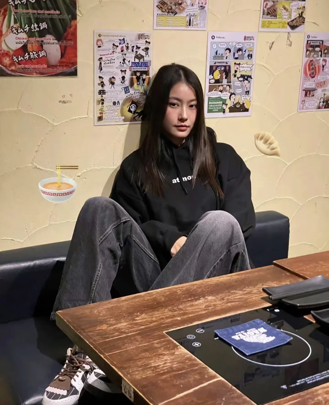 此女特长：顶着最美的脸 做最抽象的事