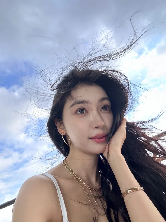 好爱梦玲的怼脸拍