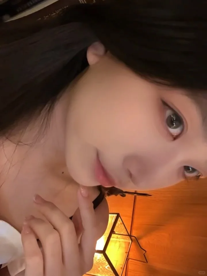 真的好美，她是谁啊谁啊