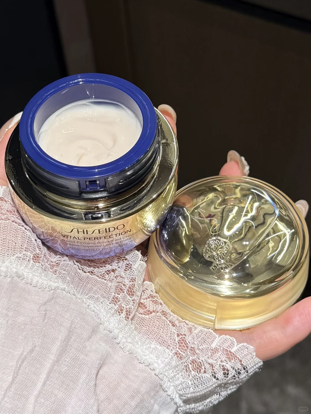 终于理解了什么叫胶生惯养的美。