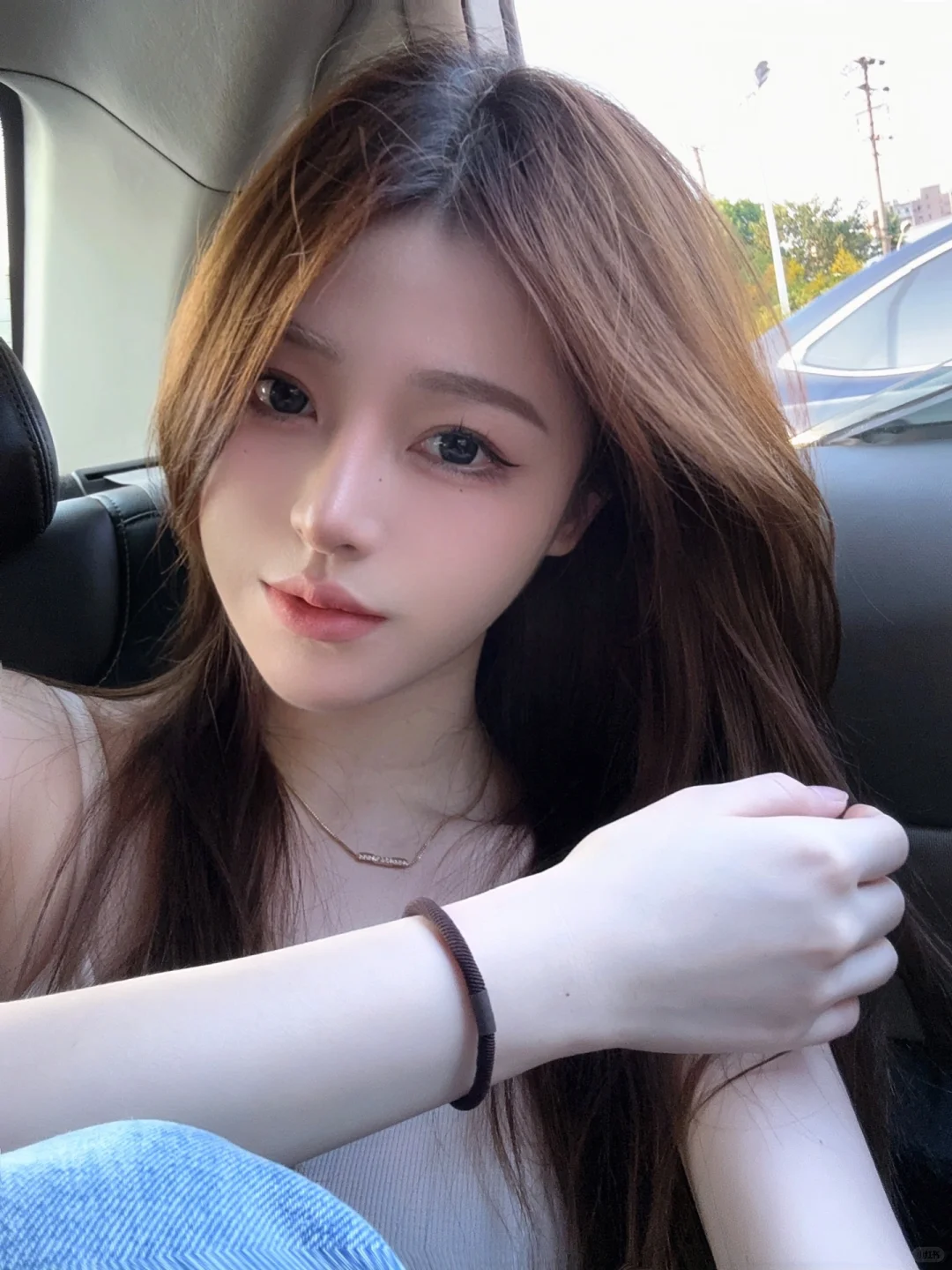 讲真，很少有谁是天然的美女...
