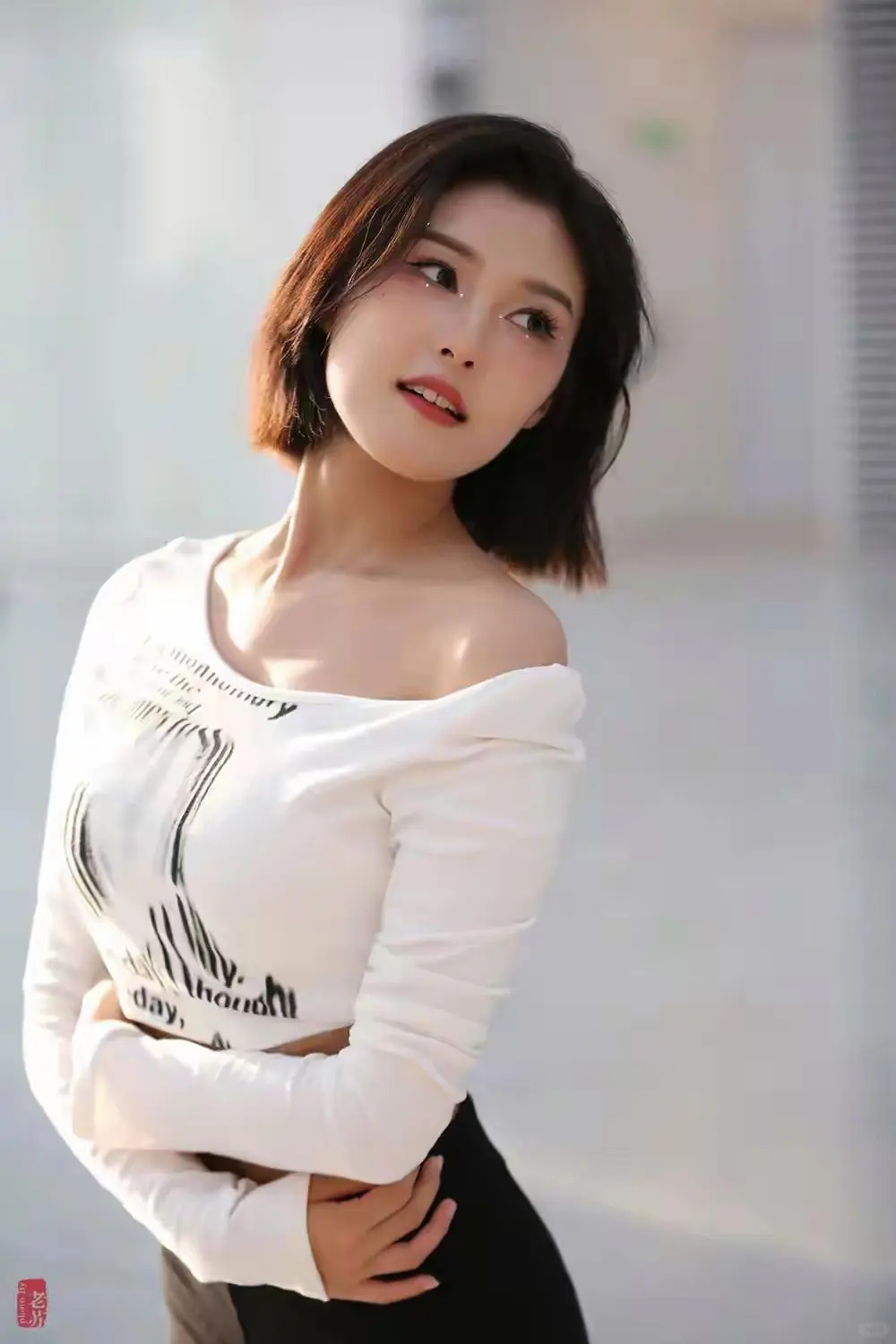 怎么看都很舒服的气质美女～