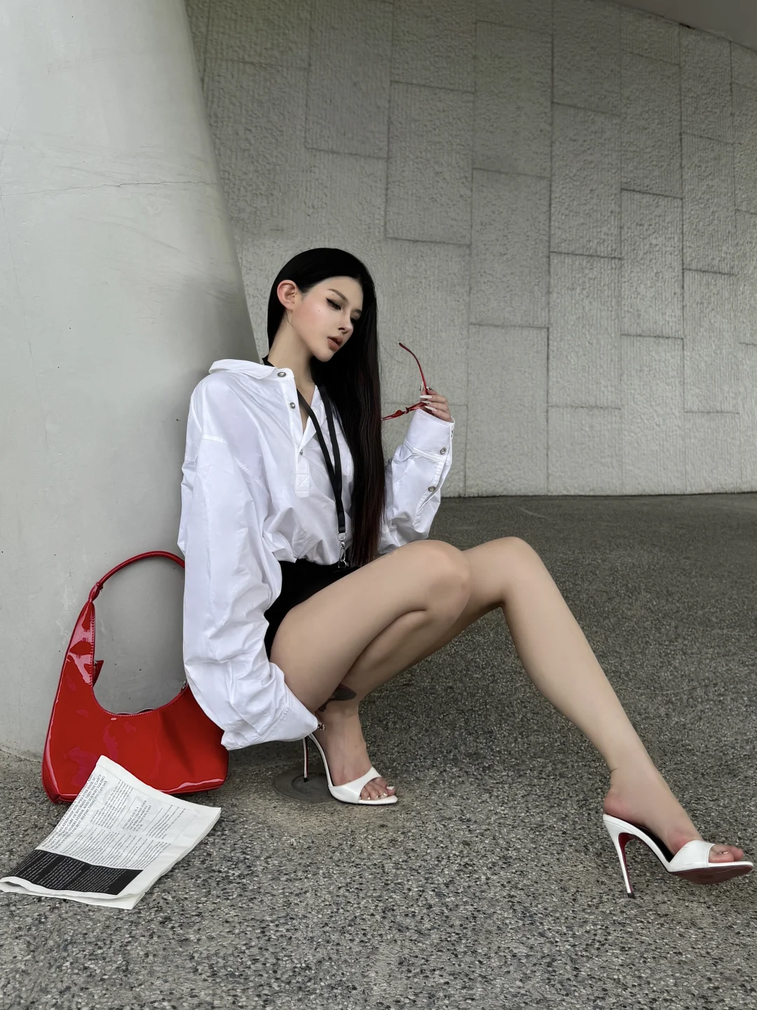 漂亮的女人不发脾气 只发财