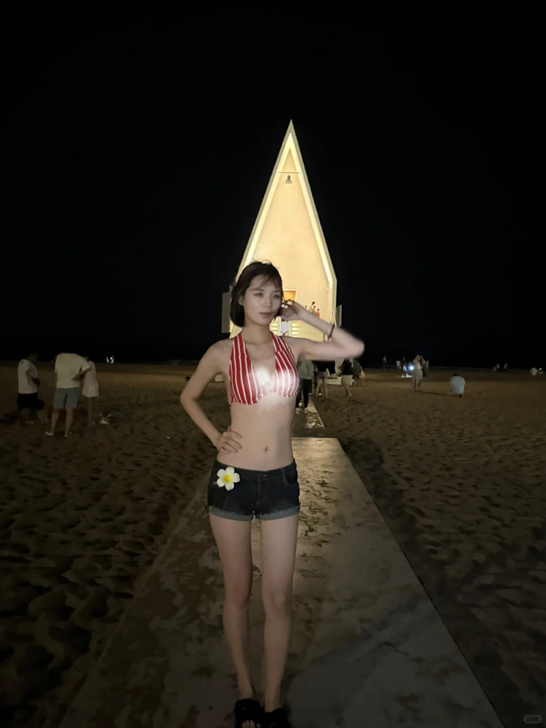 别诱惑我 我现在正是情窦乱开的年纪