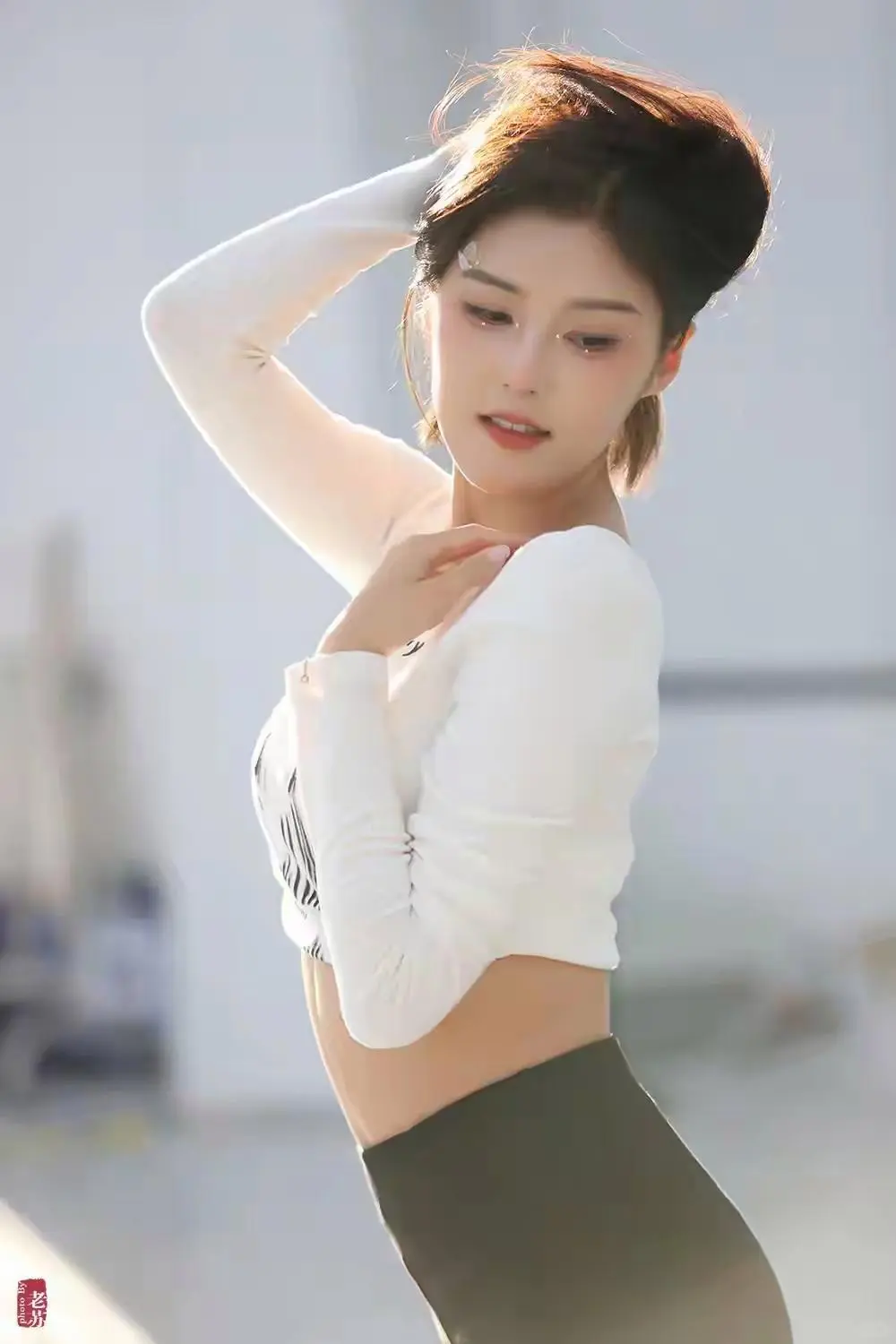 怎么看都很舒服的气质美女～