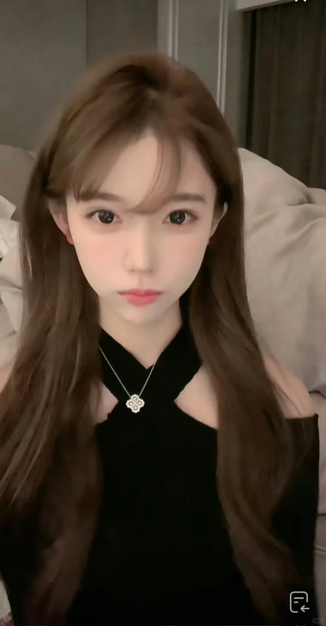 Qanna清纯白月光美女风