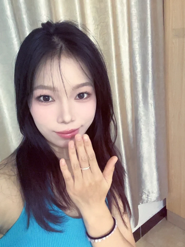 不是美女 就是爱化妆