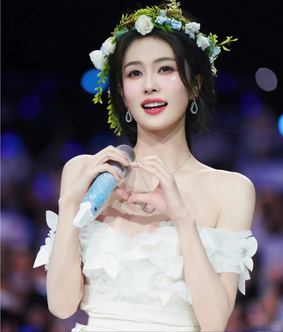 3张神仙姐姐的美照🥰